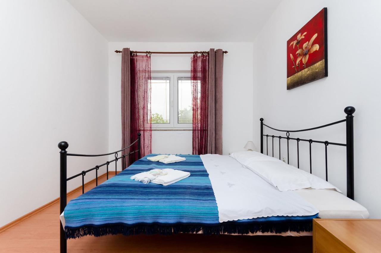 Apartments Milan Rakalj Luaran gambar