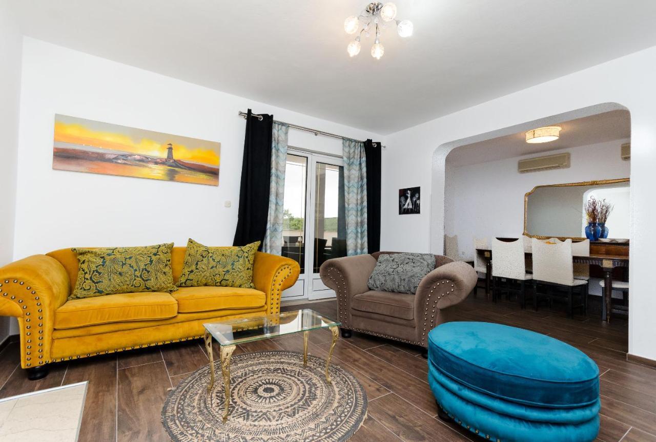 Apartments Milan Rakalj Luaran gambar
