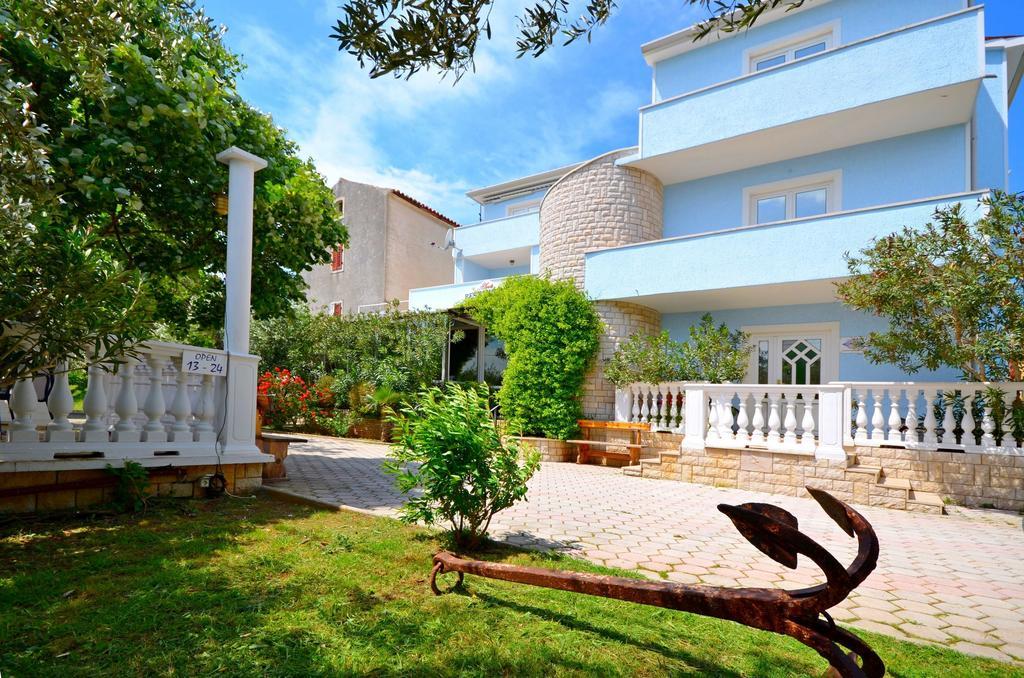 Apartments Milan Rakalj Luaran gambar