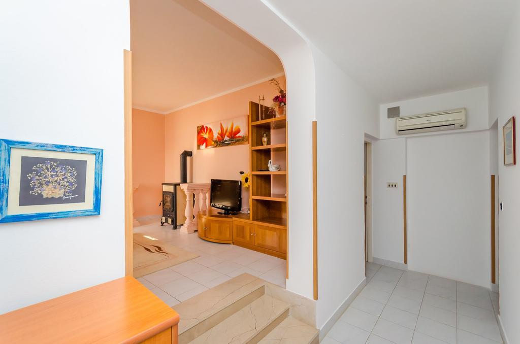 Apartments Milan Rakalj Luaran gambar
